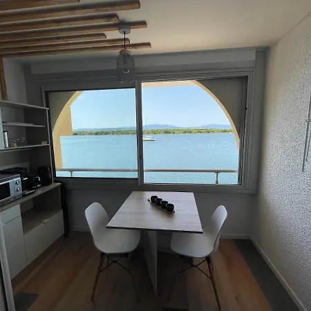 Appart En Calme Avec Parking Prive Apartment *